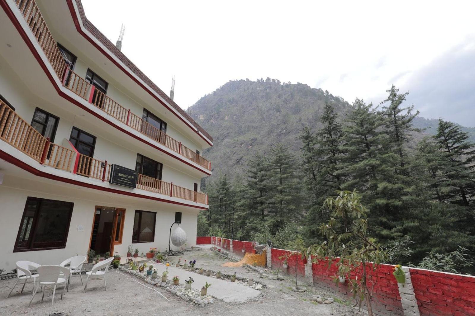 Shangri-La Rooms & Restaurant Kasol Eksteriør billede