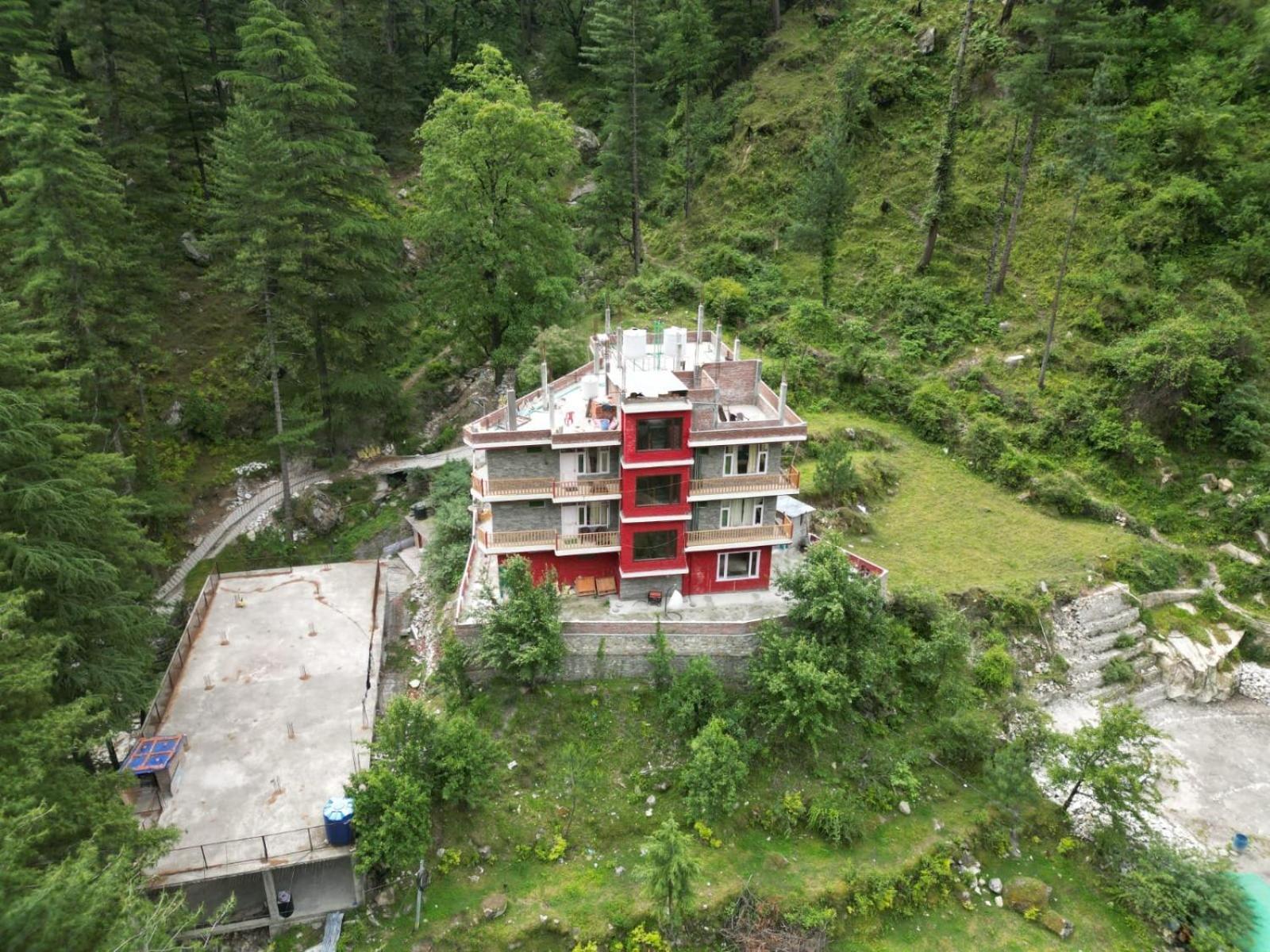 Shangri-La Rooms & Restaurant Kasol Eksteriør billede